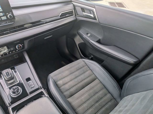Used 2024 Mitsubishi Outlander SE AWD/4WD image 17