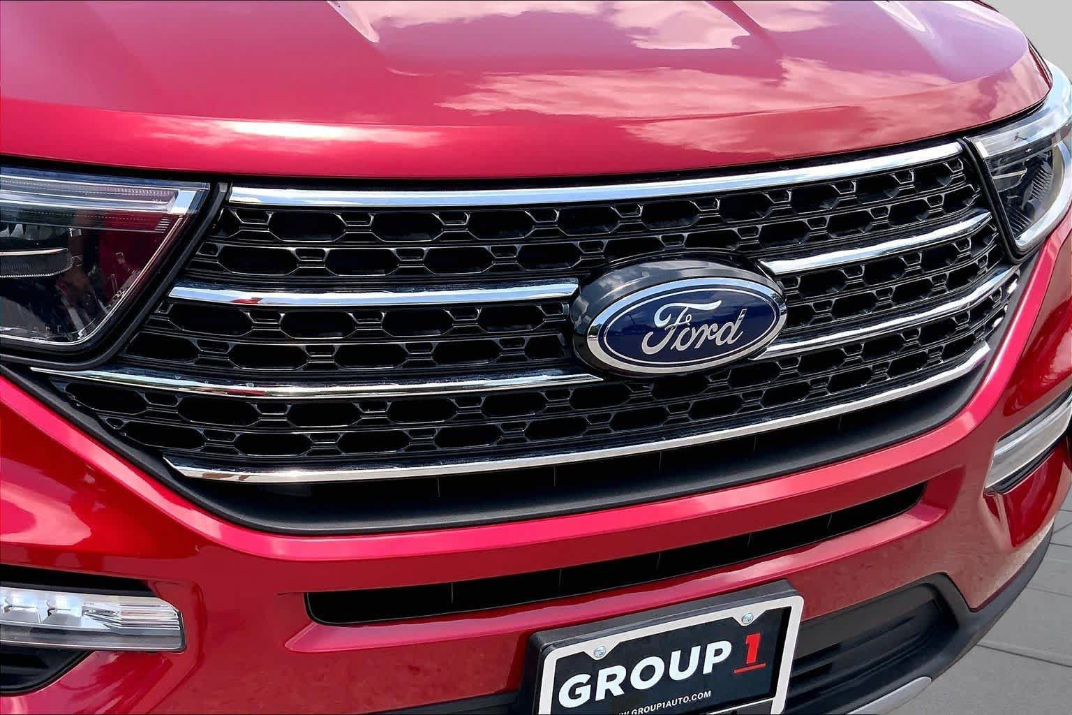 Used 2020 Ford Explorer XLT w/ Equipment Group 202A RWD image 29
