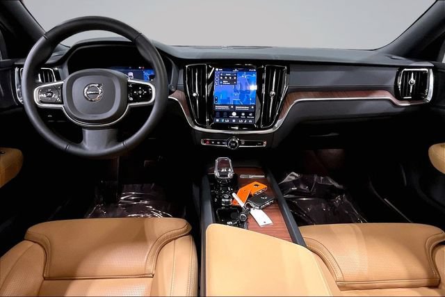 Certified 2025 Volvo V60 B5 Cross Country Ultra AWD/4WD image 18