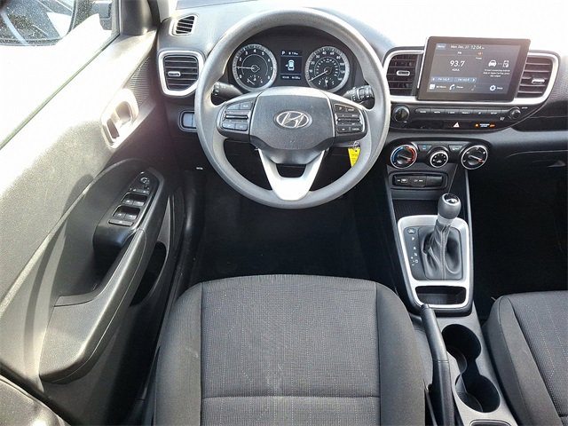 Used 2022 Hyundai Venue SE image 11