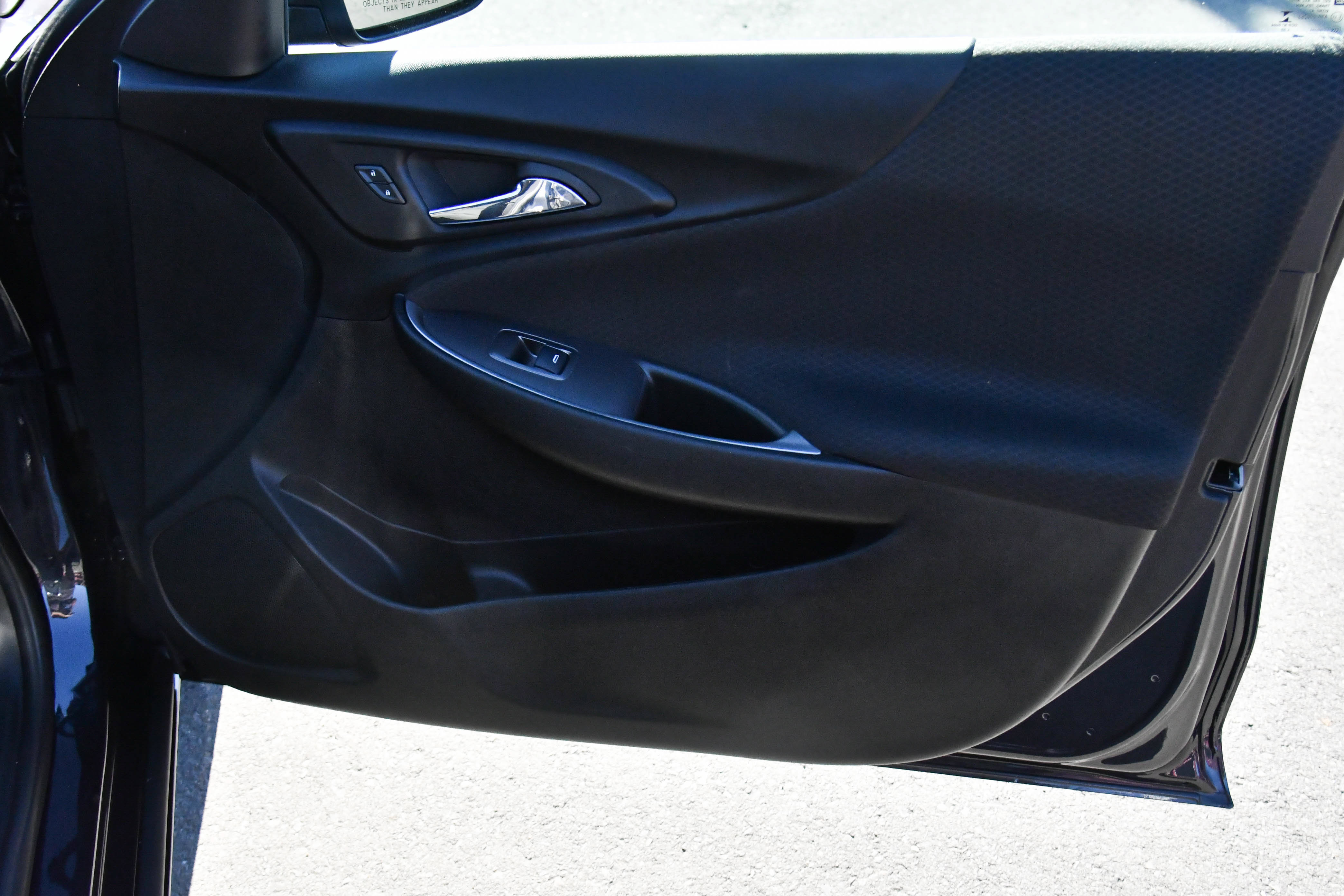 Used 2022 Chevrolet Malibu LS FWD image 36