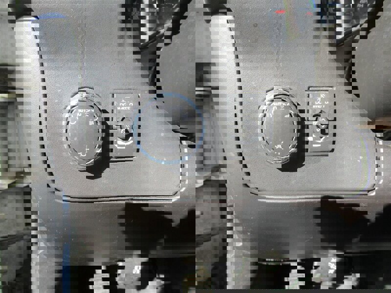 Used 2014 Chevrolet Express 2500 image 16