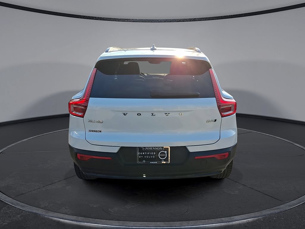 Certified 2026 Volvo XC40 B5 Plus AWD/4WD image 29