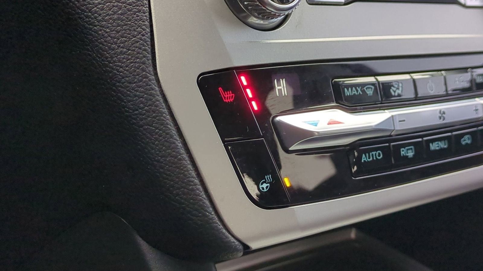 Certified 2021 Ford Explorer XLT w/ Equipment Group 202A image 38