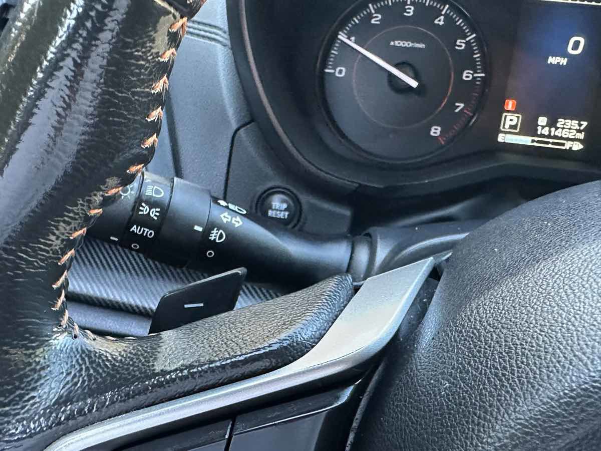 Used 2018 Subaru Crosstrek 2.0i Premium w/ Eyesight System image 29