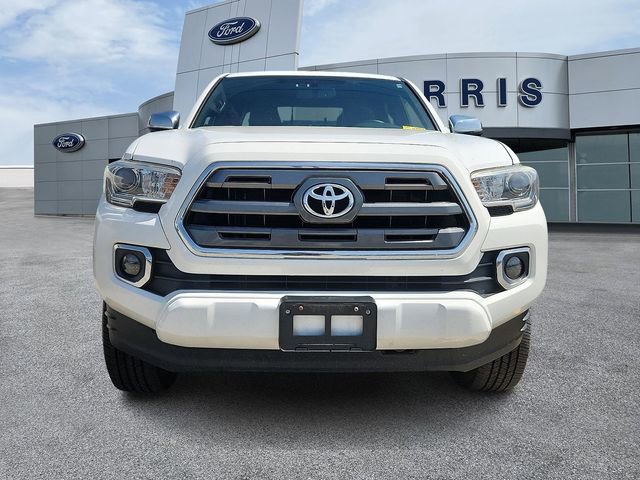 Used 2017 Toyota Tacoma Limited w/ Tow Package image 2