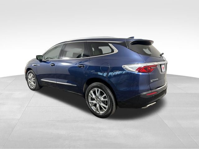 Used 2024 Buick Enclave Essence w/ Experience Buick Package AWD/4WD image 3