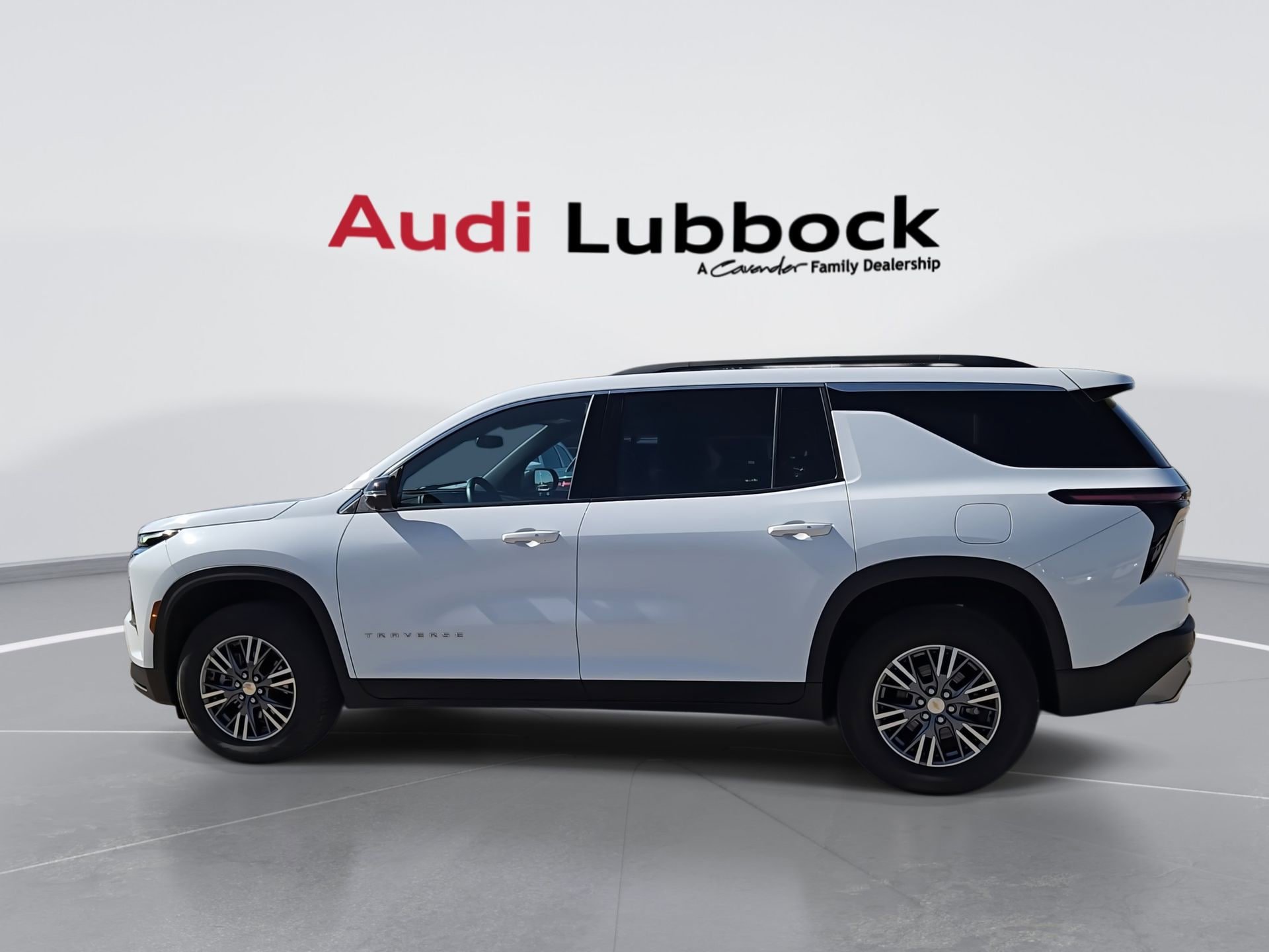 Used 2024 Chevrolet Traverse LT AWD/4WD image 6