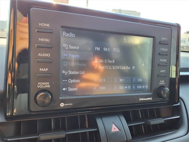 Used 2021 Toyota RAV4 XLE image 17