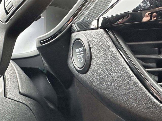 New 2025 Ford Escape ST-Line w/ Cold Weather Package image 25