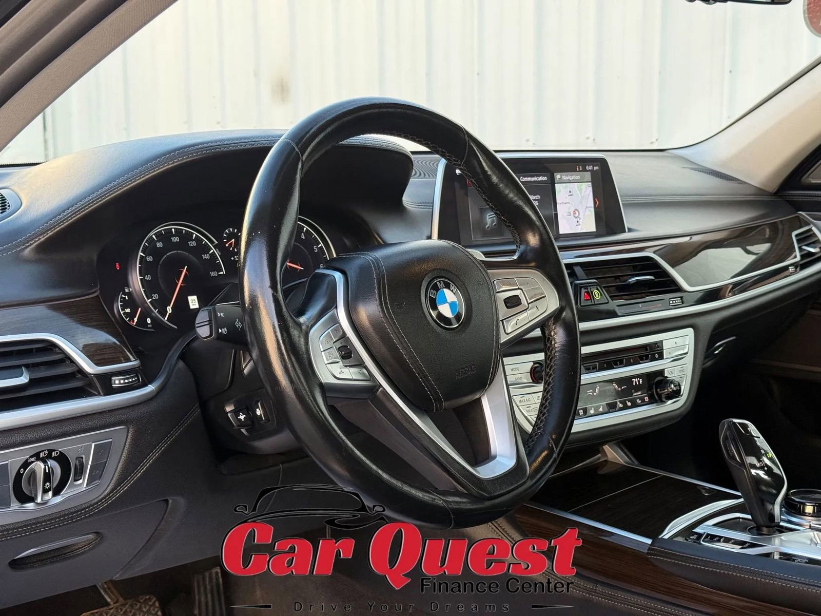 Used 2018 BMW 750i xDrive image 9