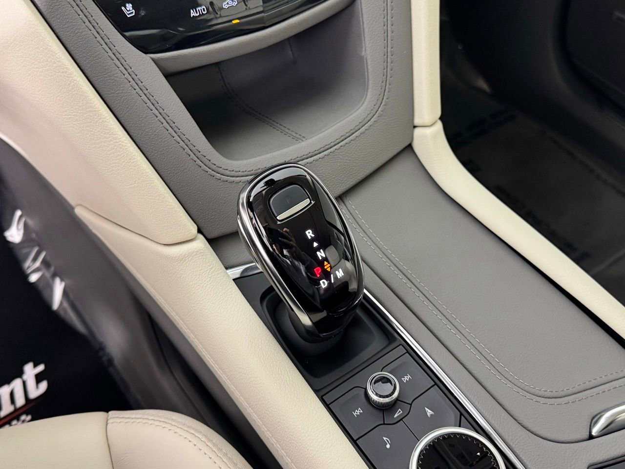 Used 2025 Cadillac XT5 Premium Luxury FWD image 29