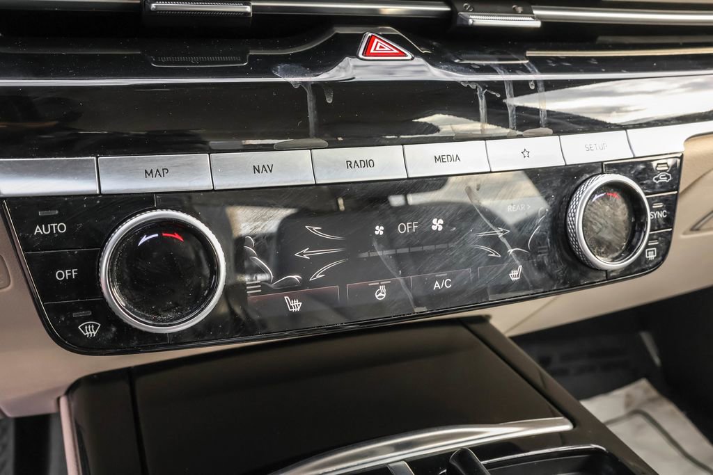 Used 2022 Genesis G80 2.5T image 30