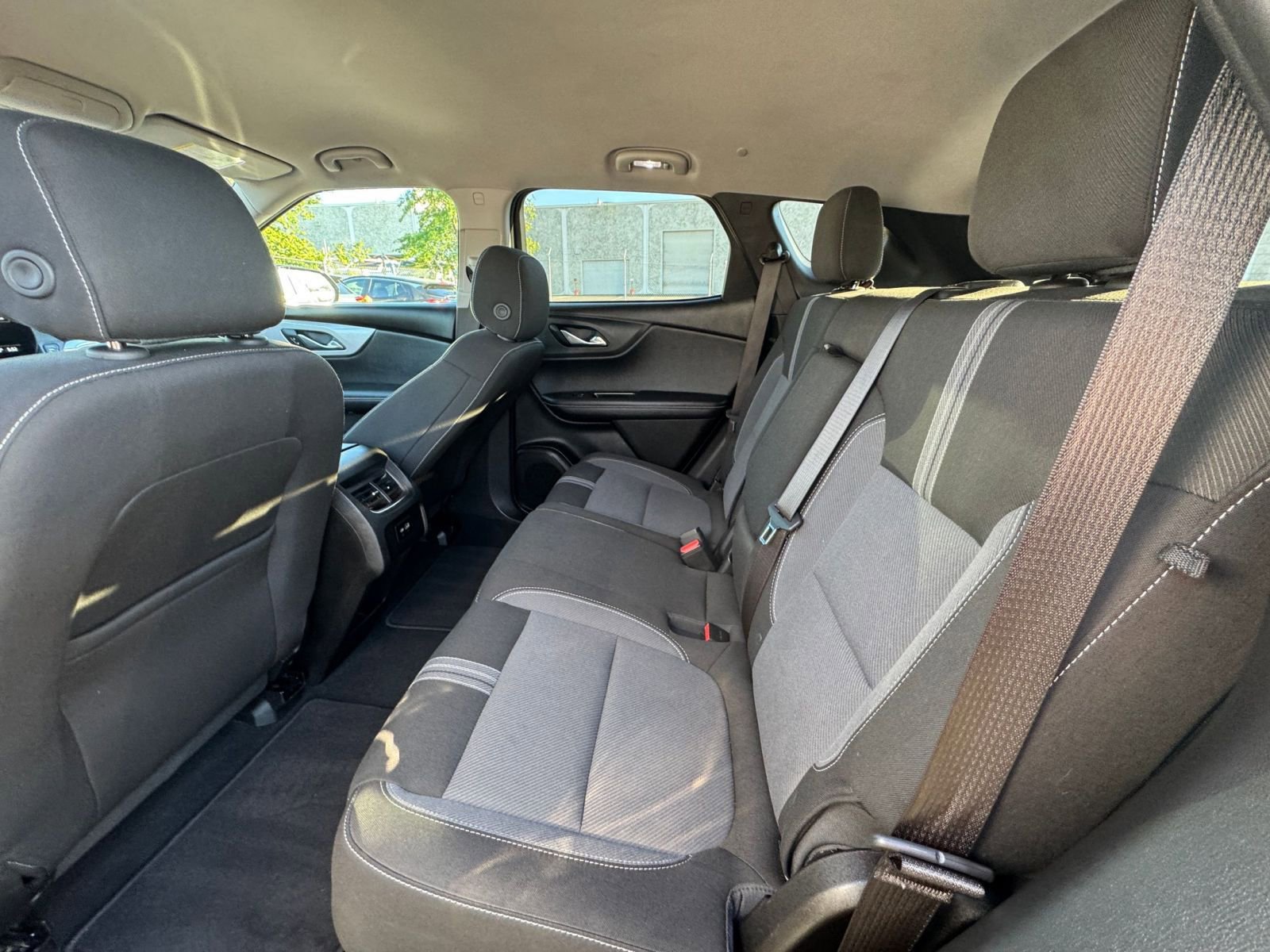 Used 2025 Chevrolet Blazer LT image 28