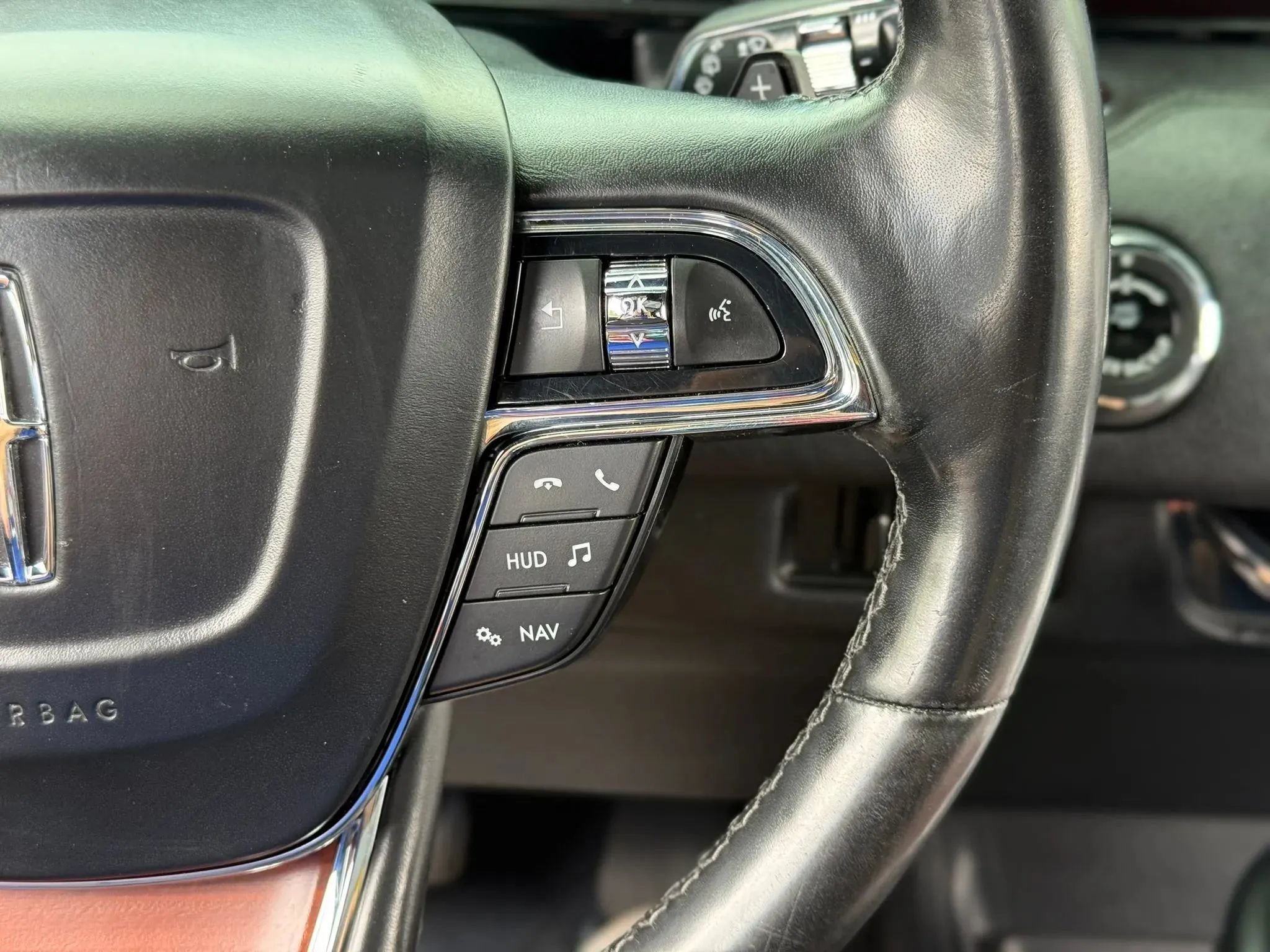 Used 2021 Lincoln Navigator L Reserve AWD/4WD image 25