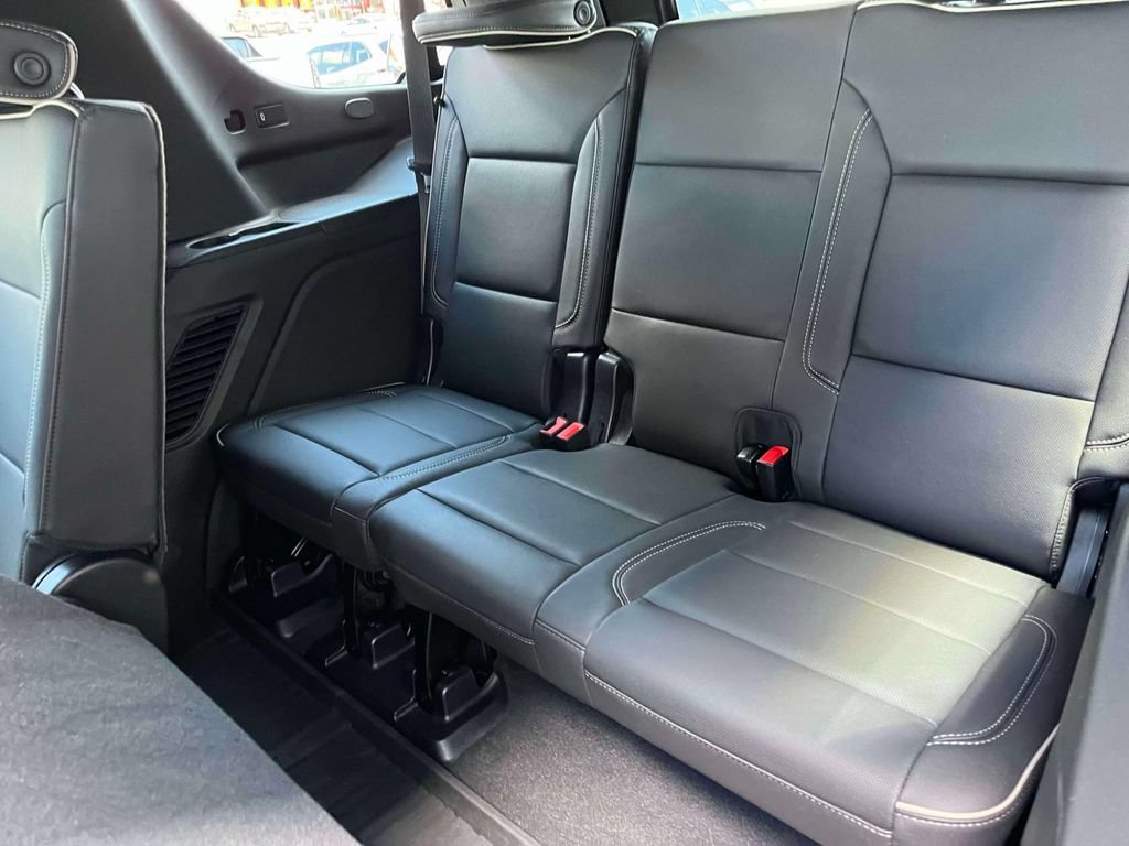 Certified 2023 GMC Yukon SLT AWD/4WD image 17