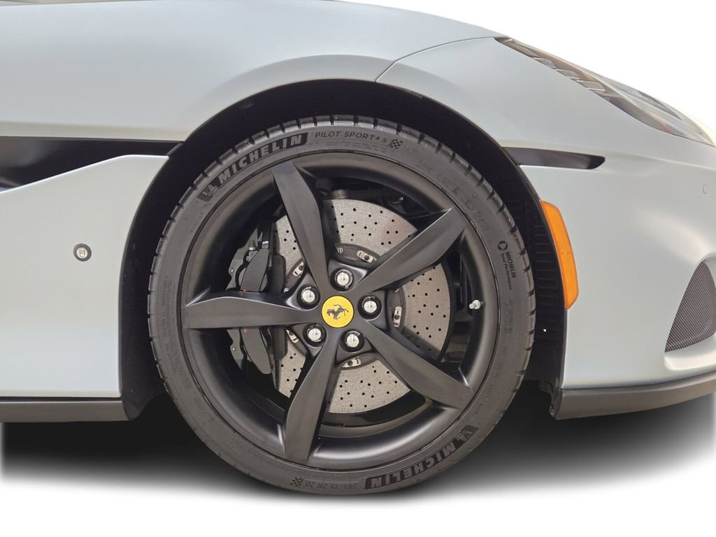 Used 2022 Ferrari Portofino M RWD image 8