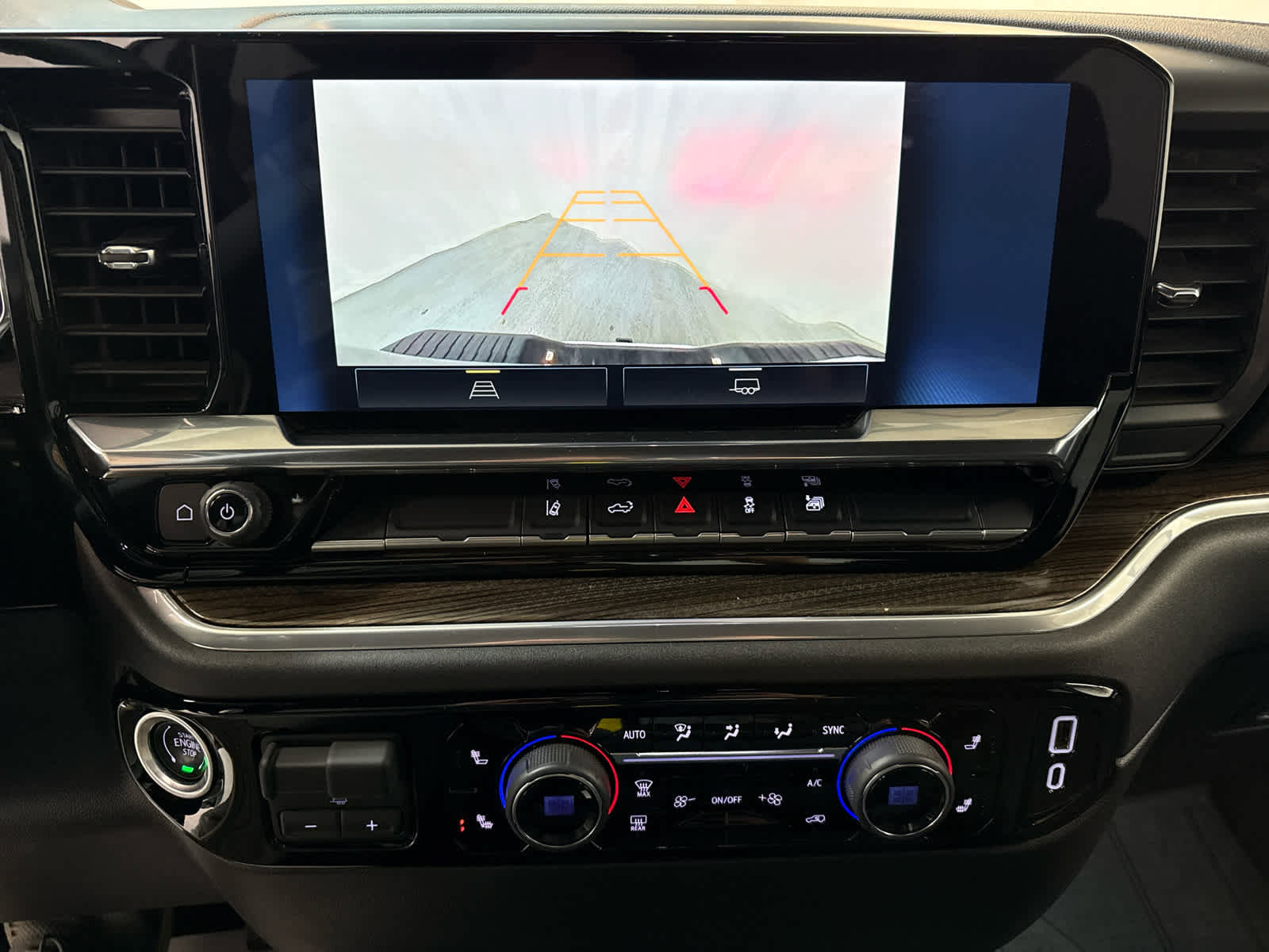 Certified 2025 Chevrolet Silverado 2500 LT w/ Convenience Package image 23