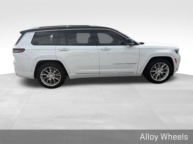 Used 2021 Jeep Grand Cherokee L Summit w/ Luxury Tech Group V AWD/4WD image 17