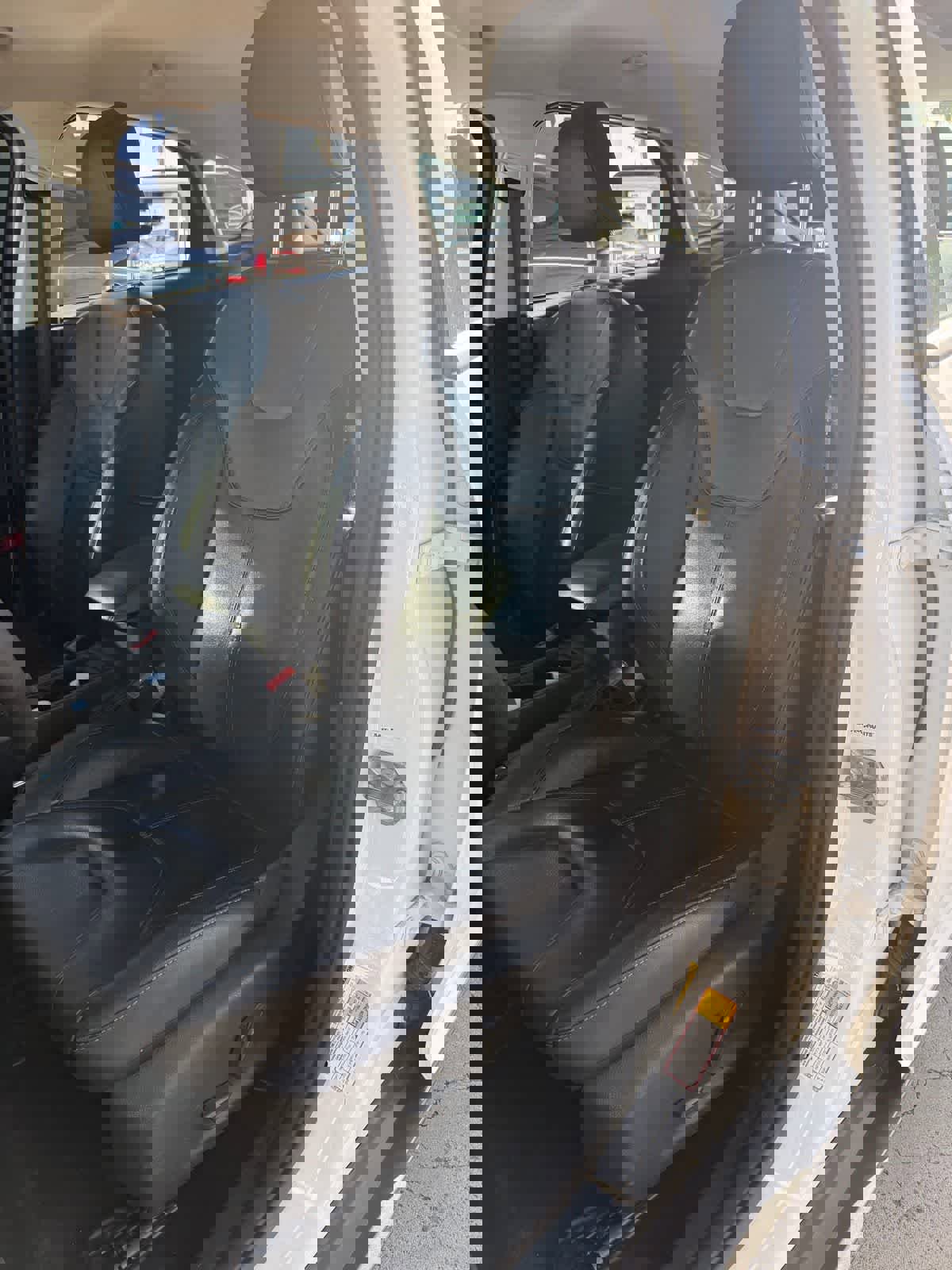 Used 2016 Ford Focus SE w/ Equipment Group 201A FWD image 9