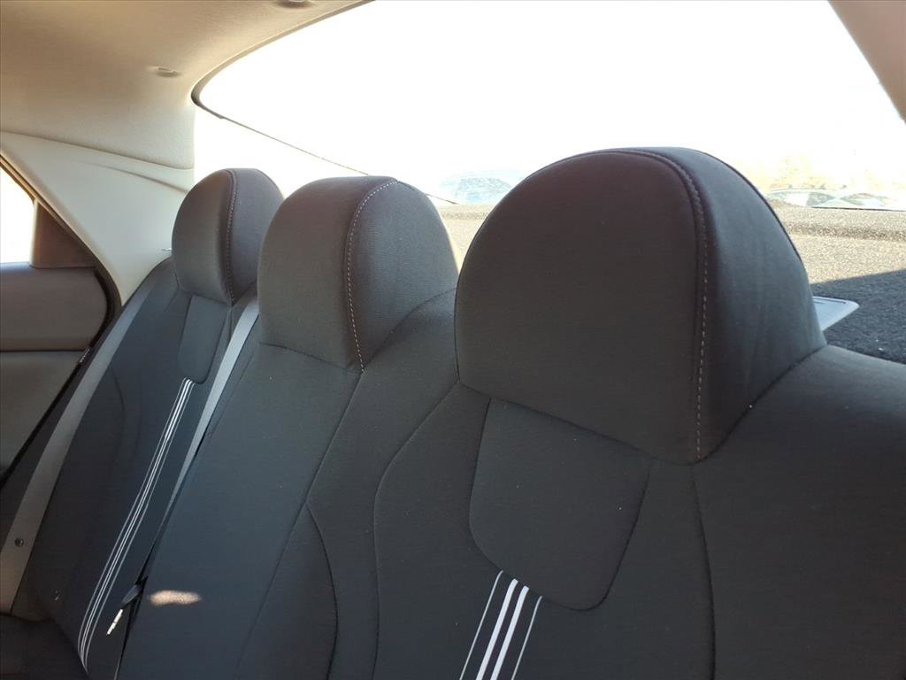 New 2025 Hyundai Elantra Blue image 12