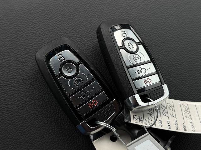 New 2026 Ford F150 Lariat w/ Equipment Group 502A High image 27