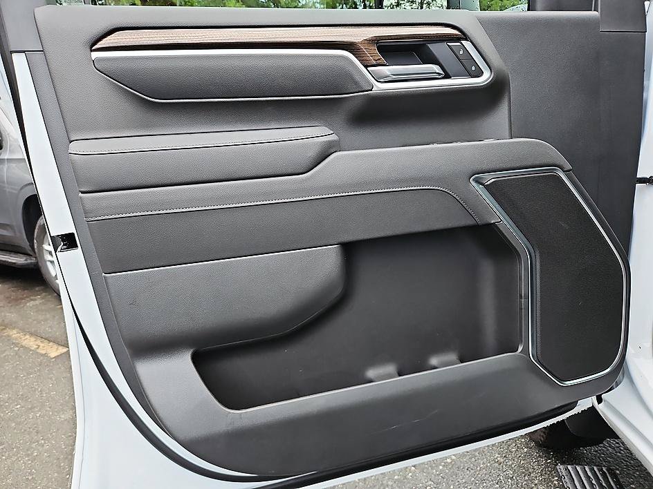 New 2026 Chevrolet Silverado 3500 LT AWD/4WD image 14