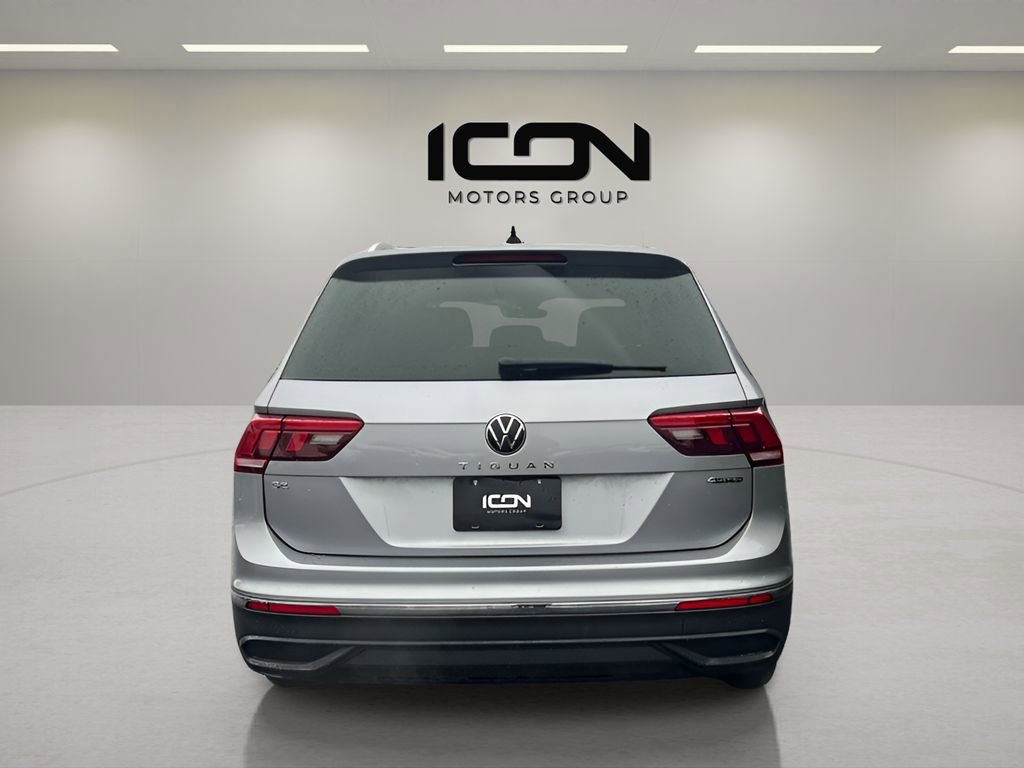 Used 2023 Volkswagen Tiguan SE image 4