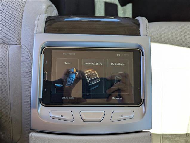 Used 2018 BMW 740e xDrive image 19