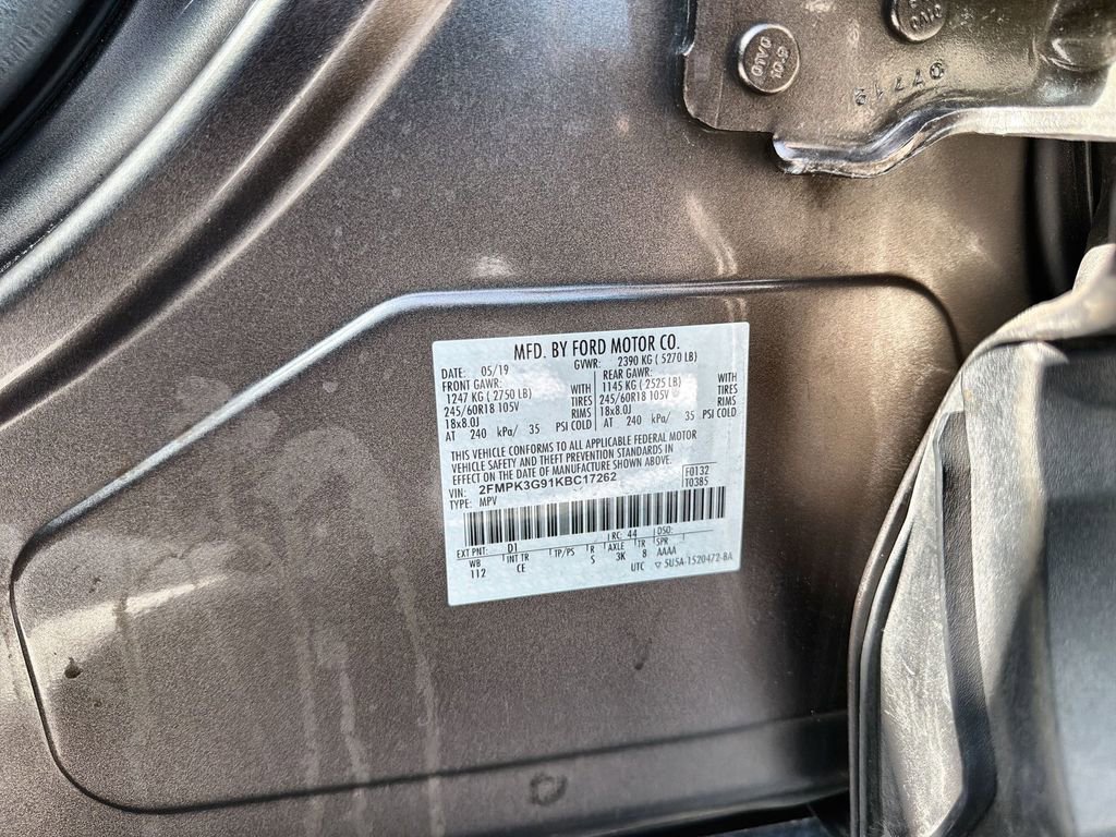 Used 2019 Ford Edge SE image 30