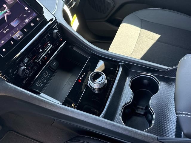 New 2026 Jeep Grand Cherokee Laredo image 16