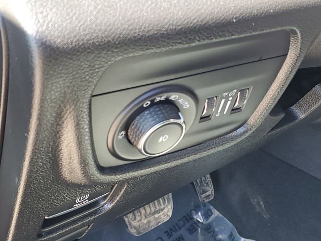 Used 2023 Jeep Grand Cherokee L Limited image 12