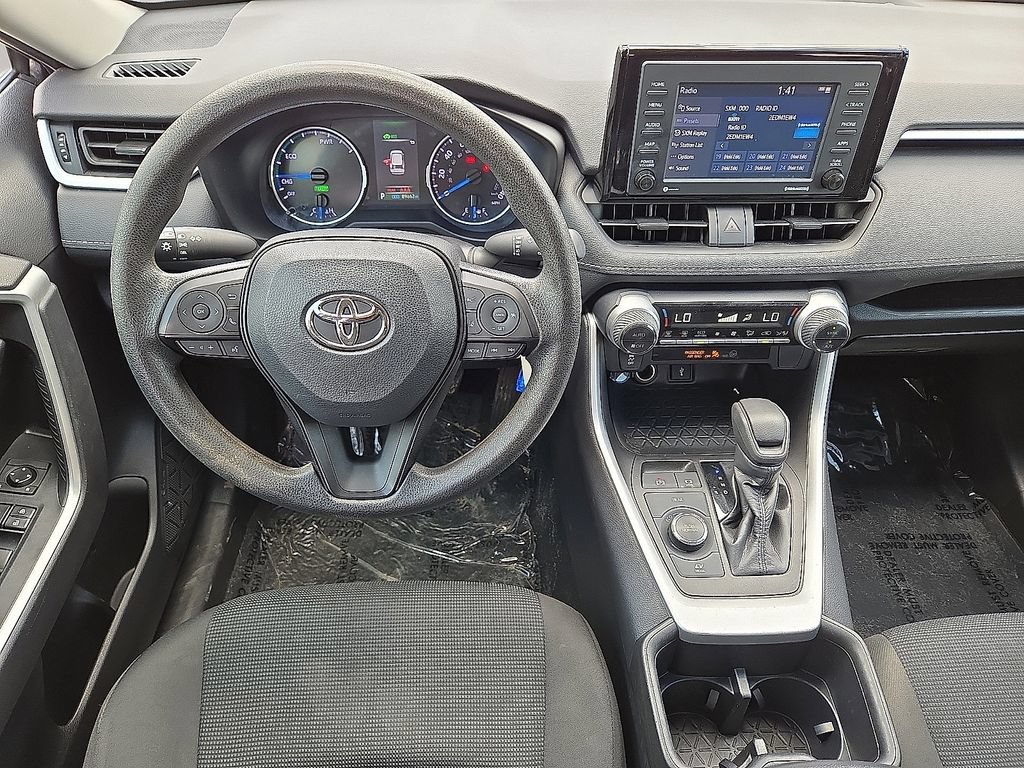 Used 2022 Toyota RAV4 LE AWD/4WD image 17