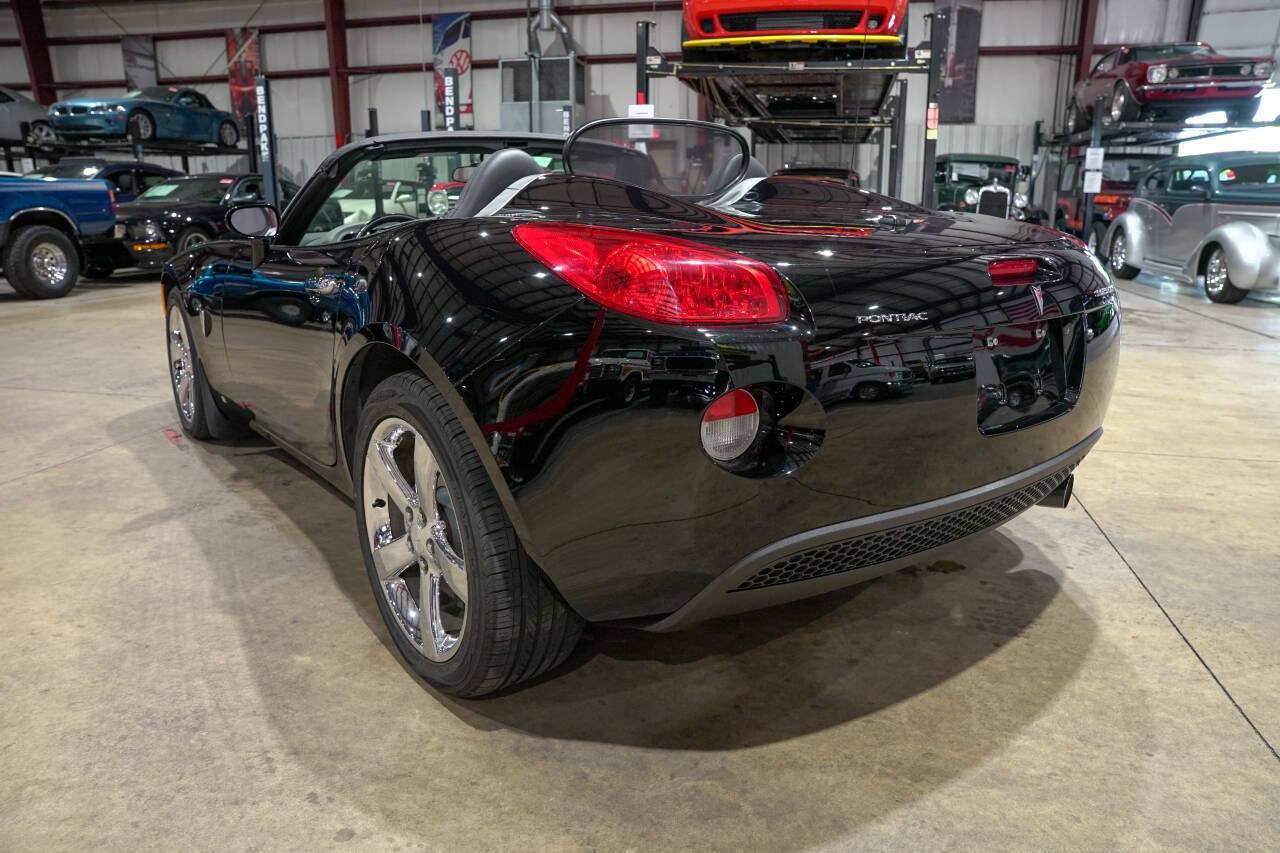 Used 2006 Pontiac Solstice Convertible w/ Premium Package RWD image 6