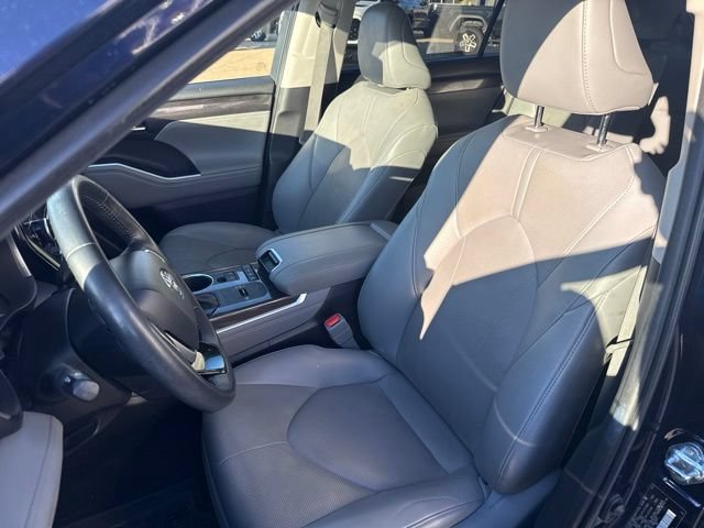 Used 2022 Toyota Highlander Limited AWD/4WD image 12