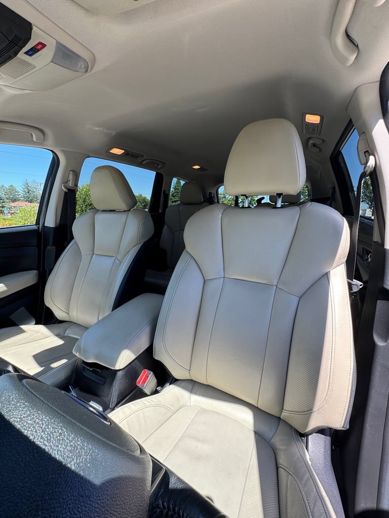 Used 2023 Subaru Ascent Limited AWD/4WD image 40