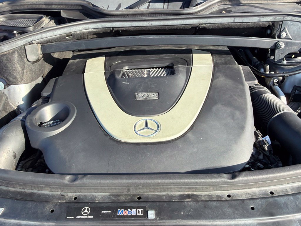 Used 2011 Mercedes-Benz GL 450 4MATIC image 37