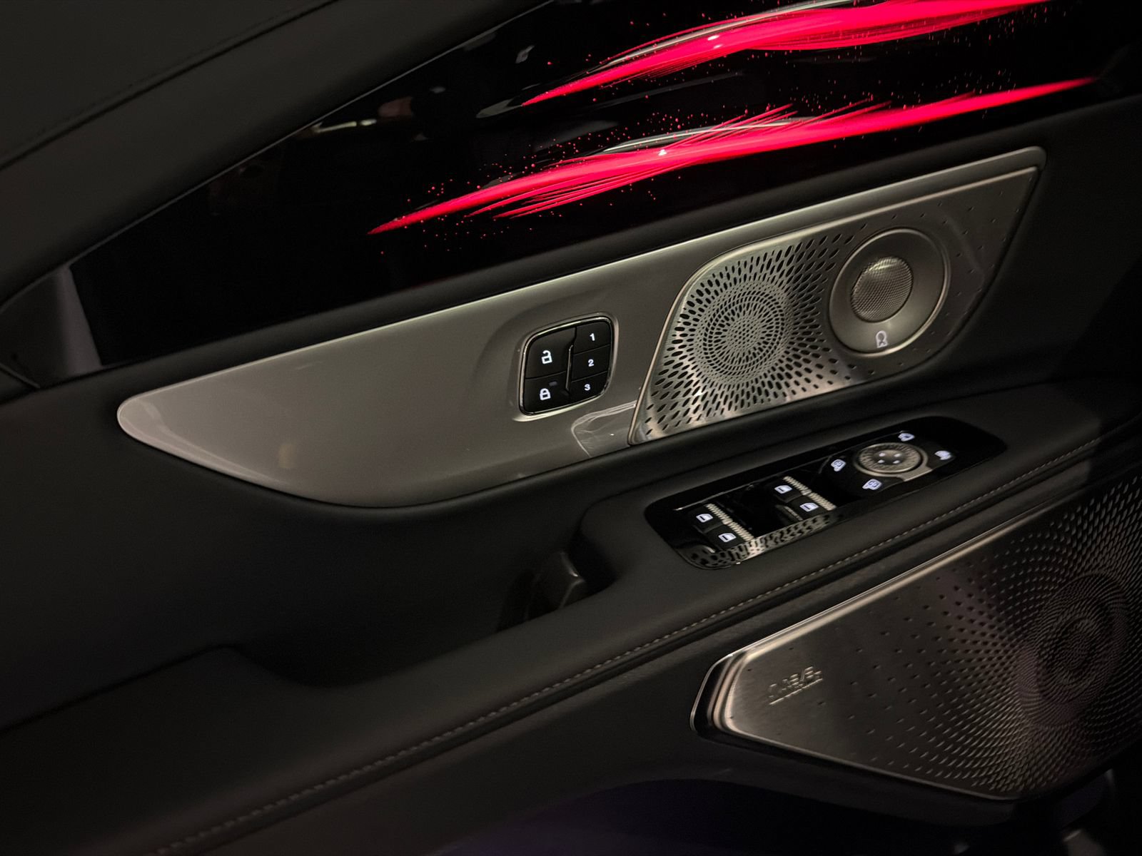 New 2026 Lincoln Nautilus Reserve AWD/4WD image 30