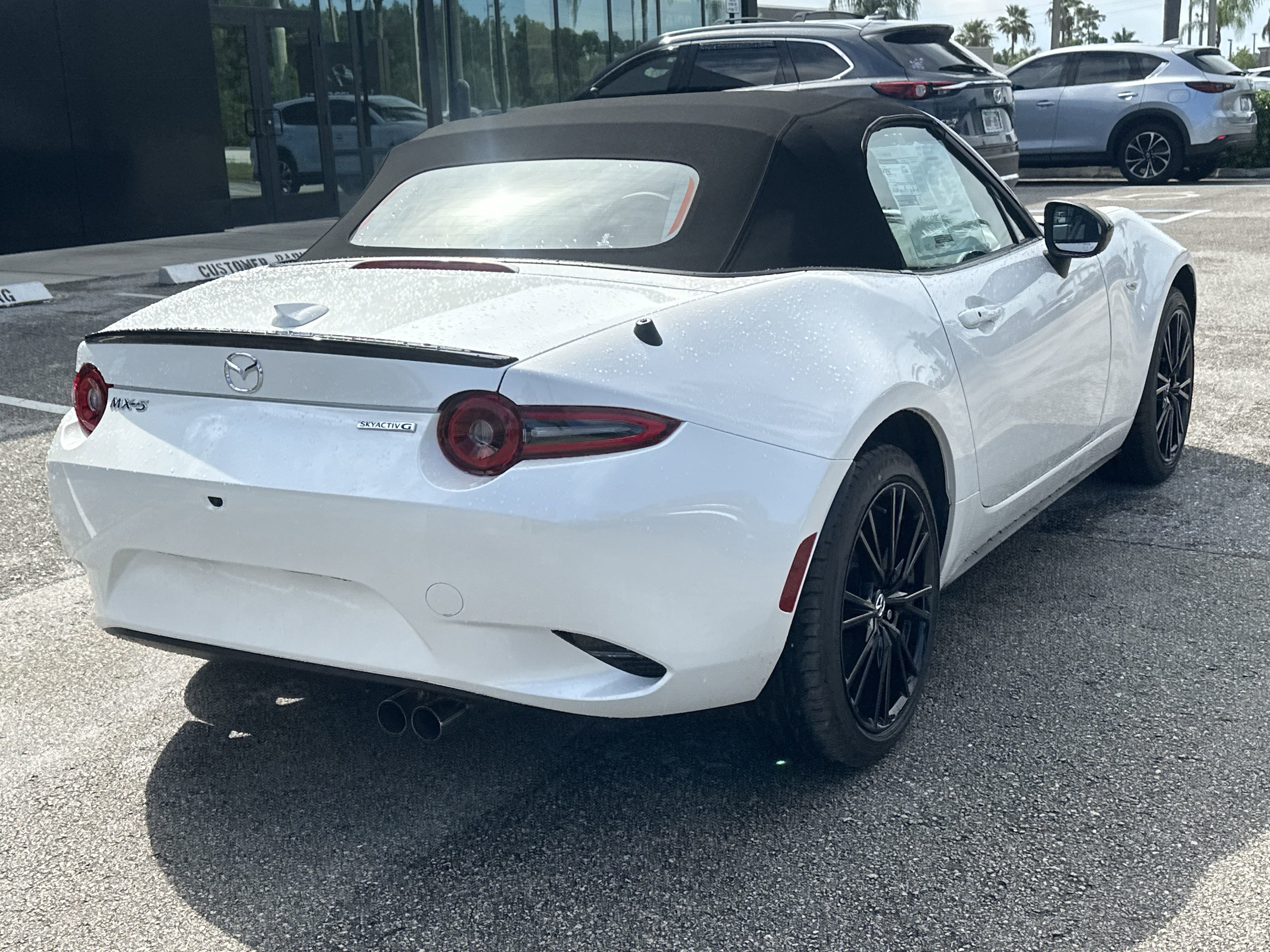 New 2025 MAZDA MX-5 Miata Club w/ Interior Package image 6