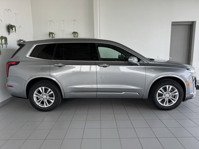 New 2025 Cadillac XT6 Luxury image 38
