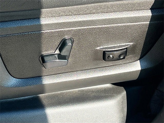 Used 2020 RAM 3500 Limited image 12