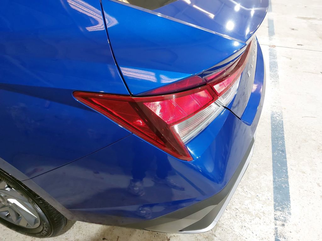 Certified 2024 Hyundai Elantra SEL image 36