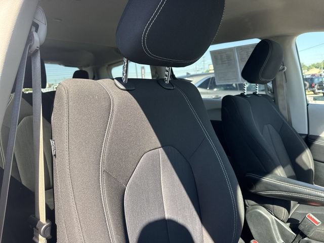 Used 2023 Chrysler Voyager LX FWD image 24