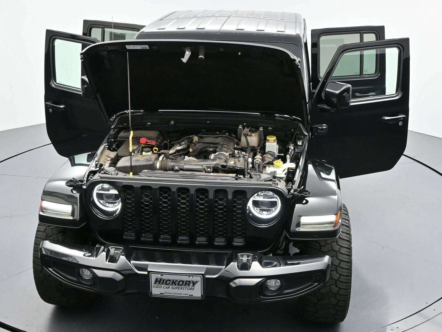 Used 2021 Jeep Gladiator Overland image 41