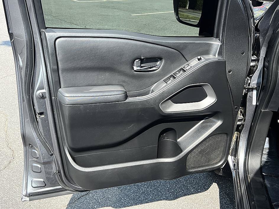 Certified 2023 Nissan Frontier SV AWD/4WD image 19