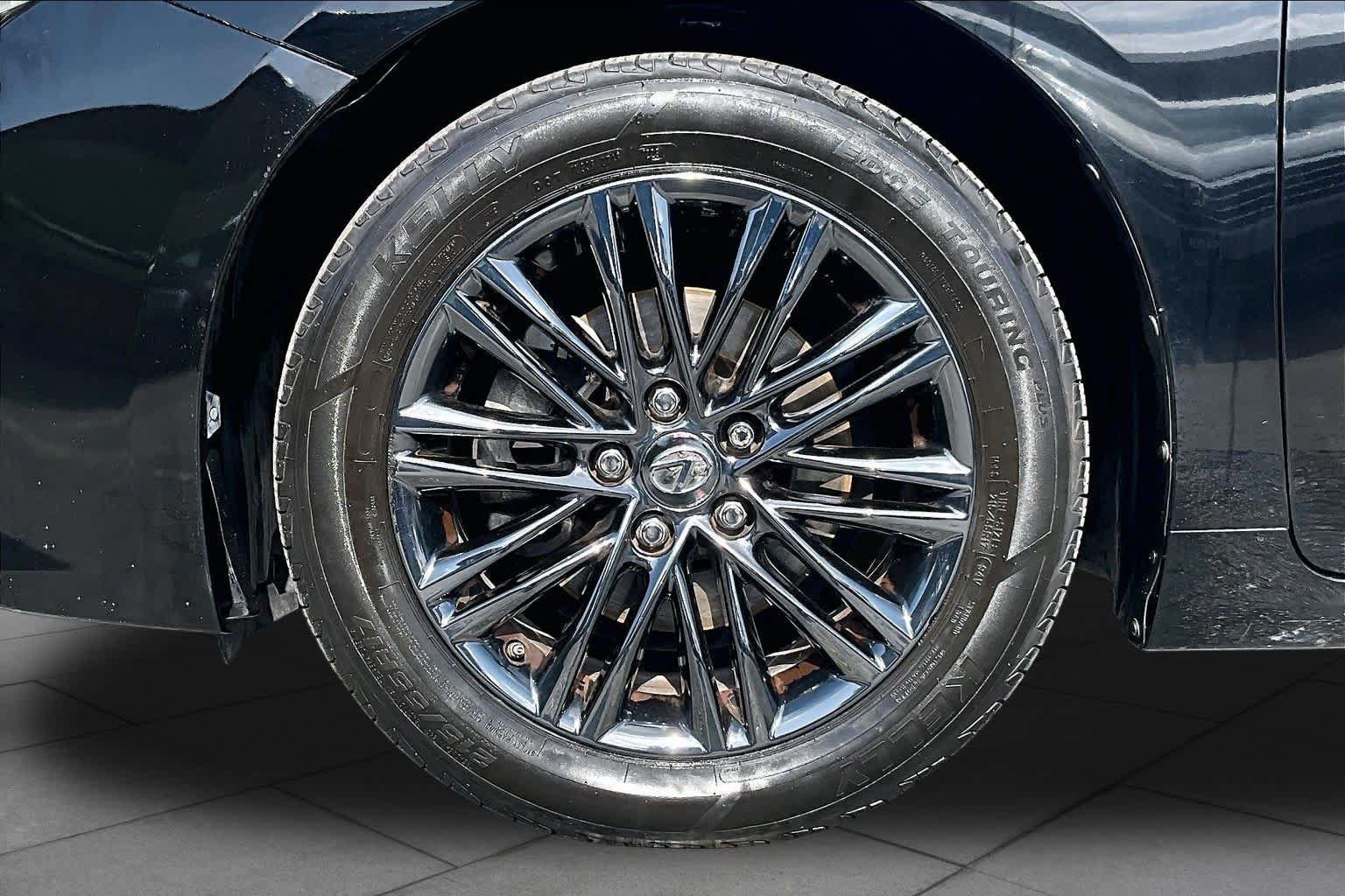 Used 2015 Lexus ES 350 w/ Premium Package FWD image 11