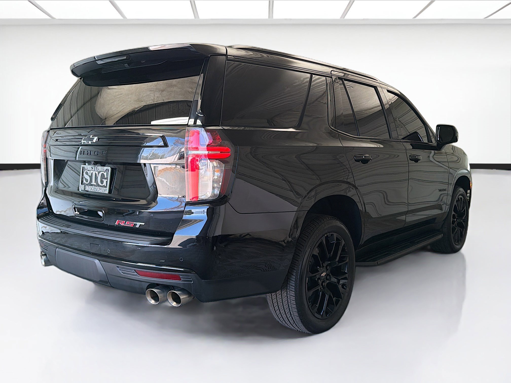 Used 2023 Chevrolet Tahoe RST w/ Sport Performance Package image 4