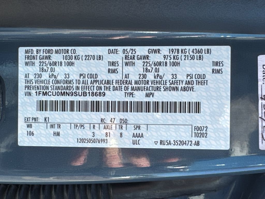 Used 2025 Ford Escape ST-Line FWD image 31