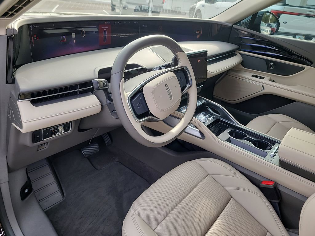 Certified 2025 Lincoln Nautilus Premier image 15