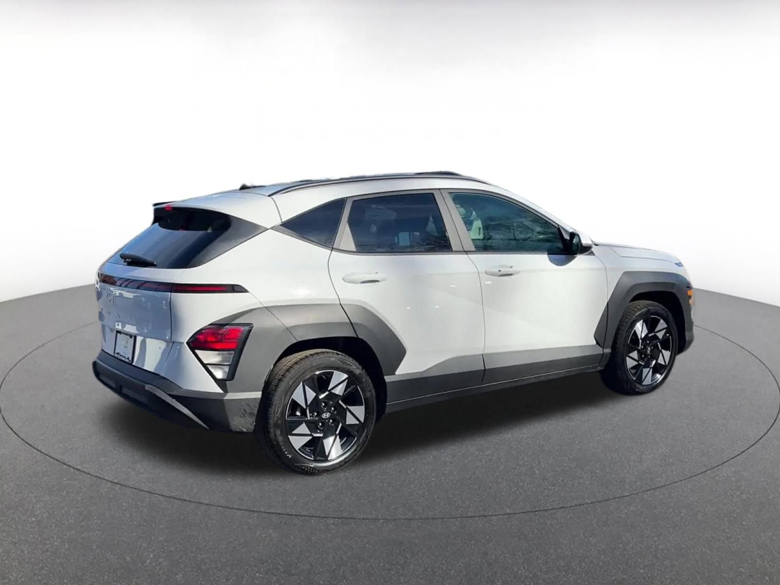 Used 2025 Hyundai Kona SEL image 15